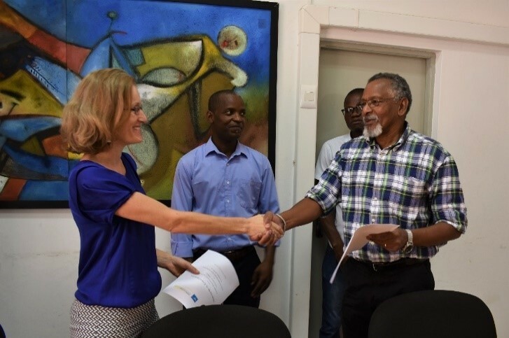 ICRH Mozambique en de Mozambikaanse Vereniging van Verloskundigen en Gynaecologen ondertekenen een memorandum van overeenstemming
